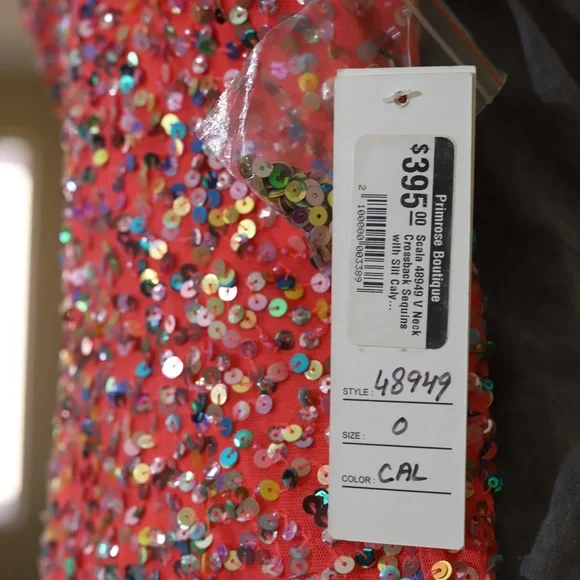 Scala v neck crossback sequin prom dress in Caly color size 0